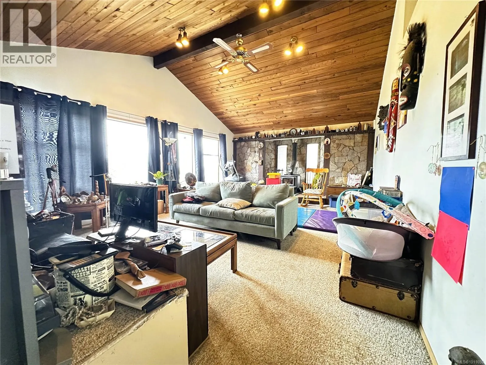 2000 Chelan Cres
