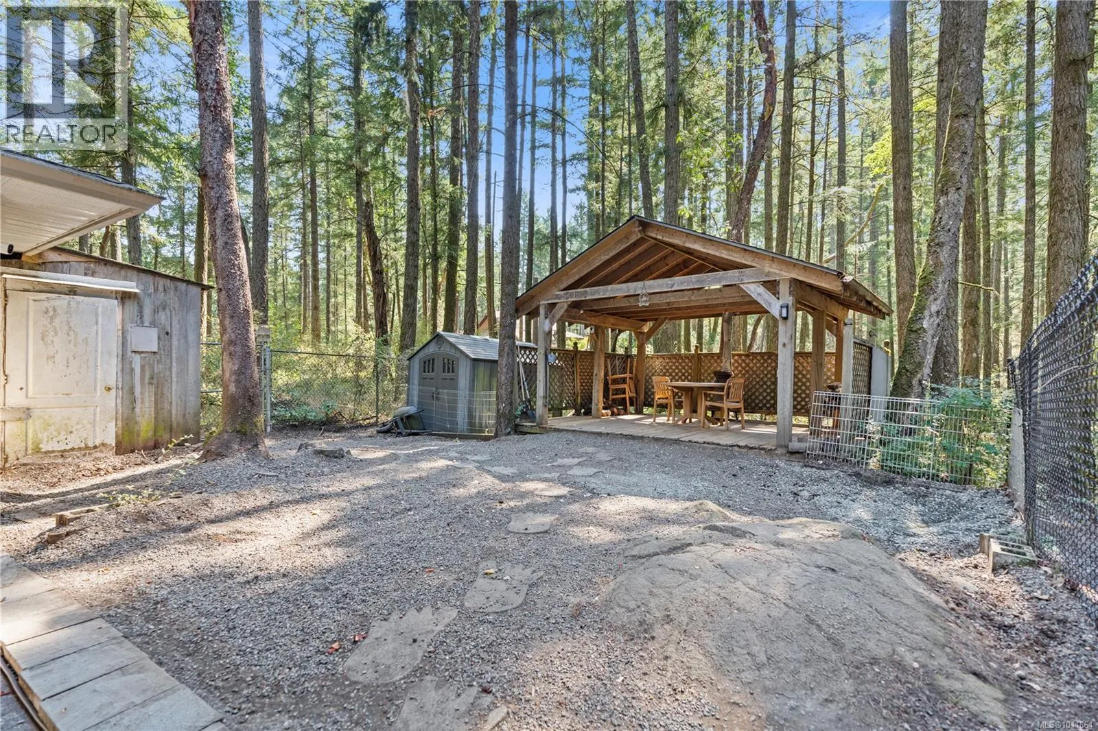 661 Millstream Lake Rd