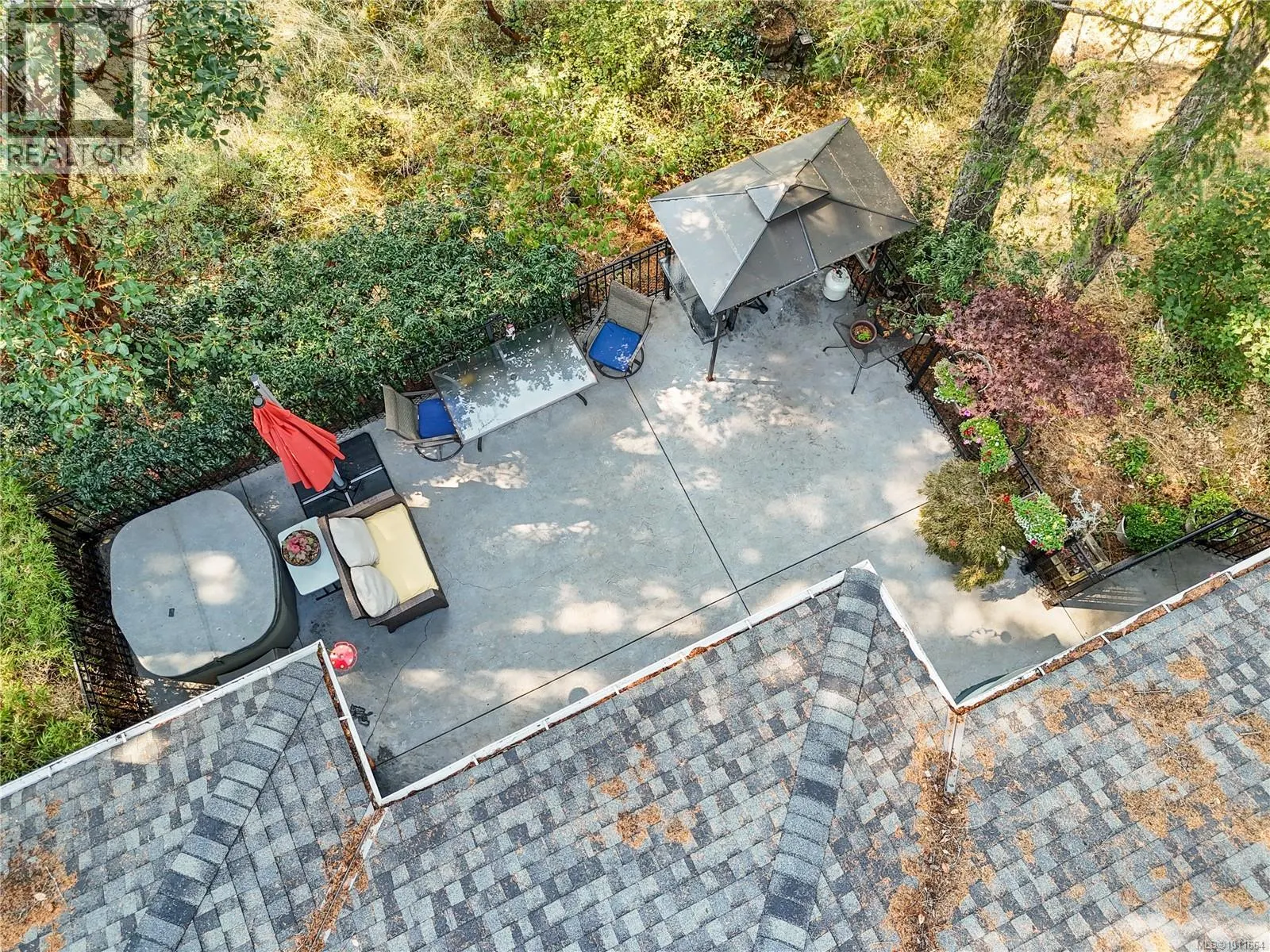 661 Millstream Lake Rd