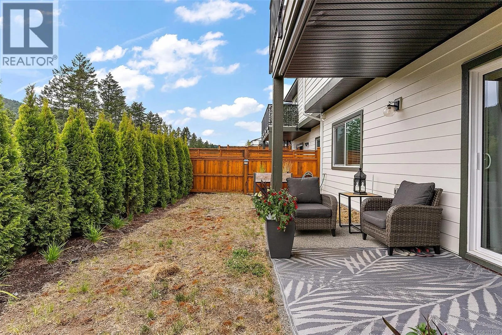 1283 Centauri Dr