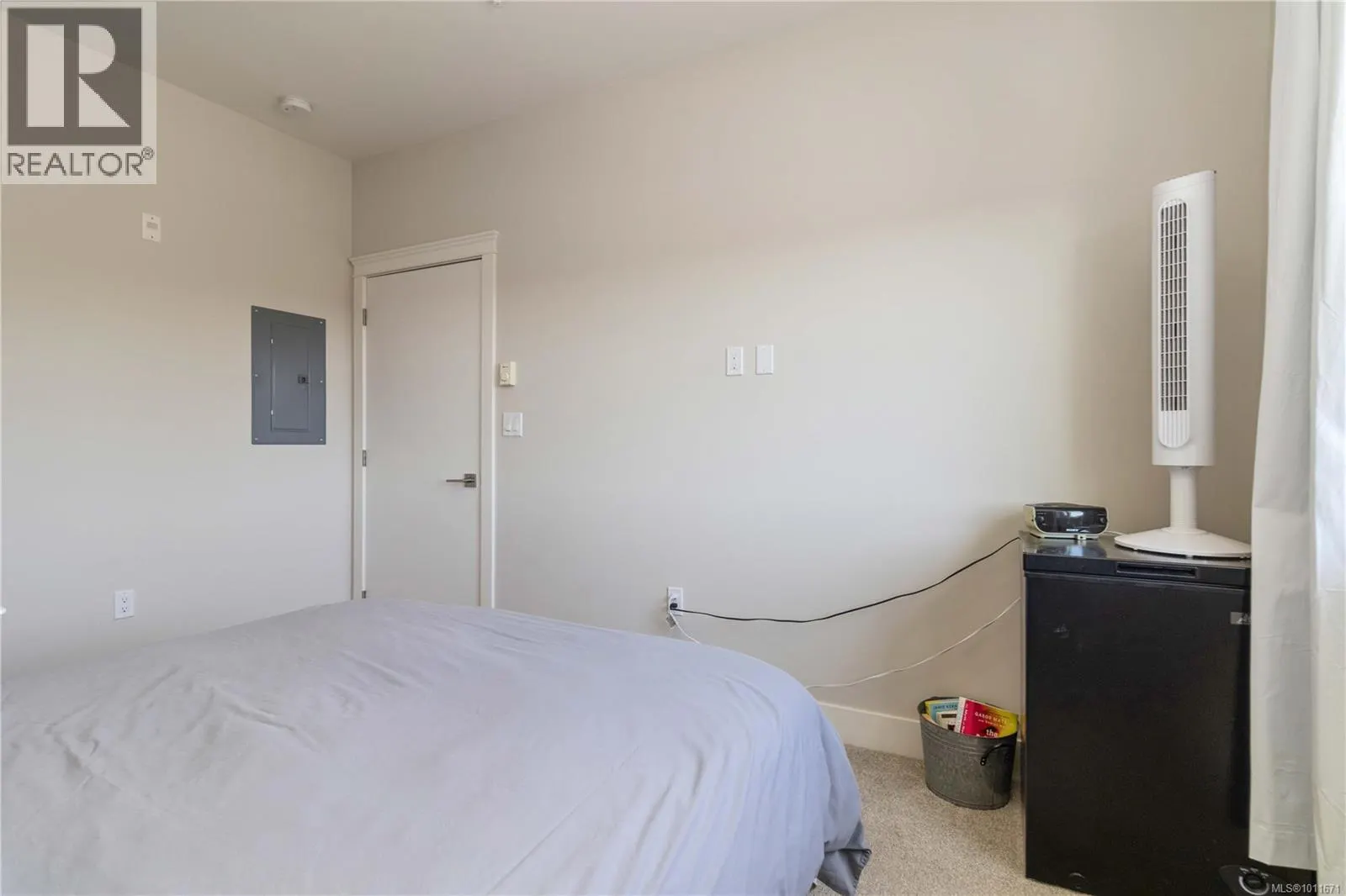 408 1900 Watkiss Way