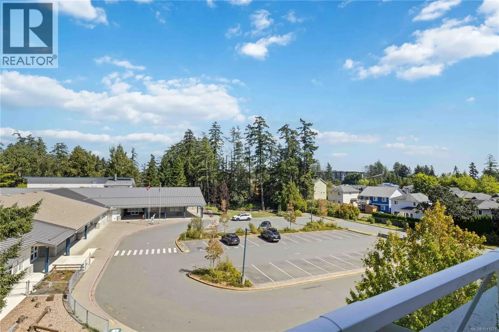 408 1900 Watkiss Way