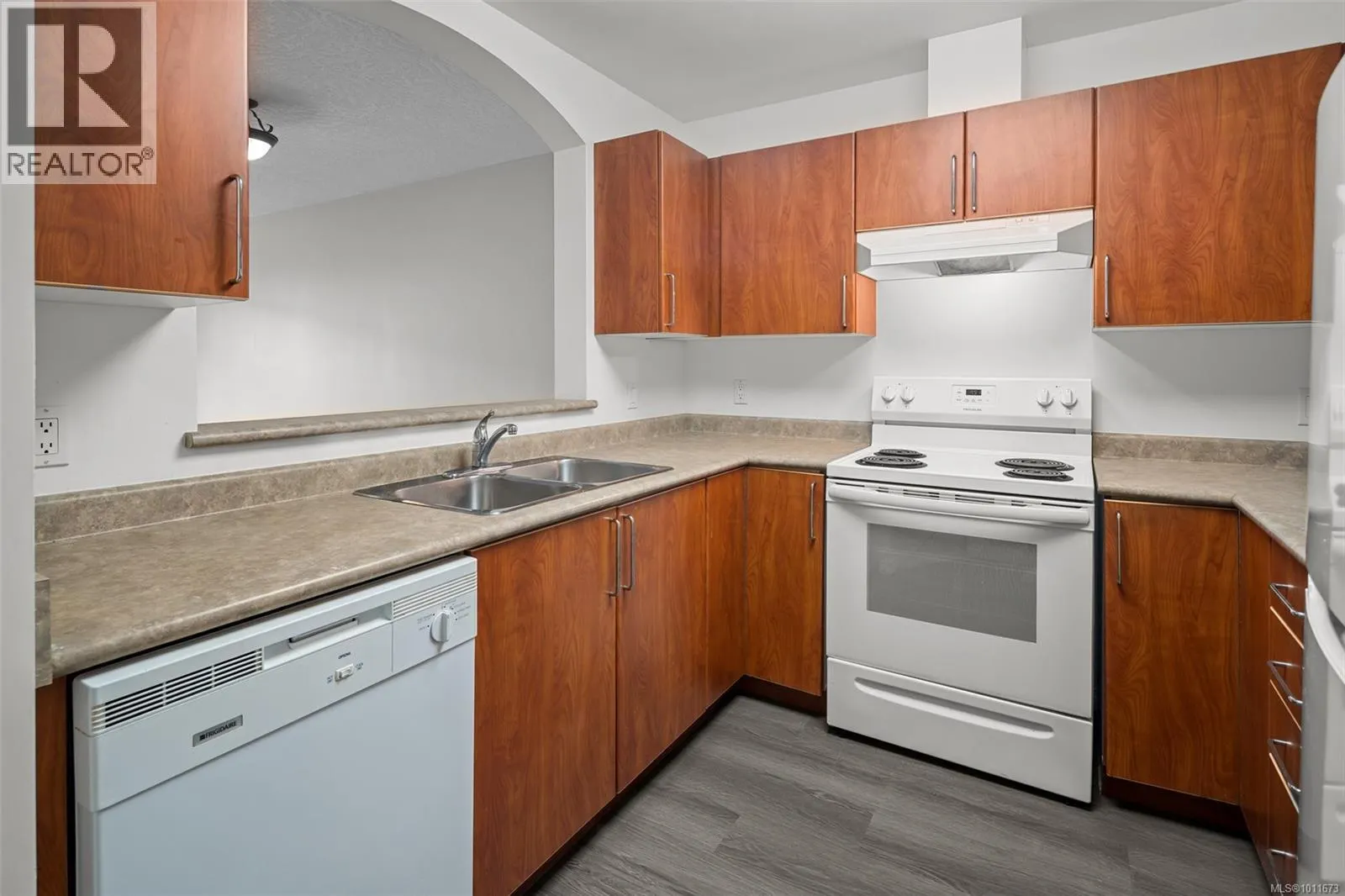 306 799 Blackberry Rd