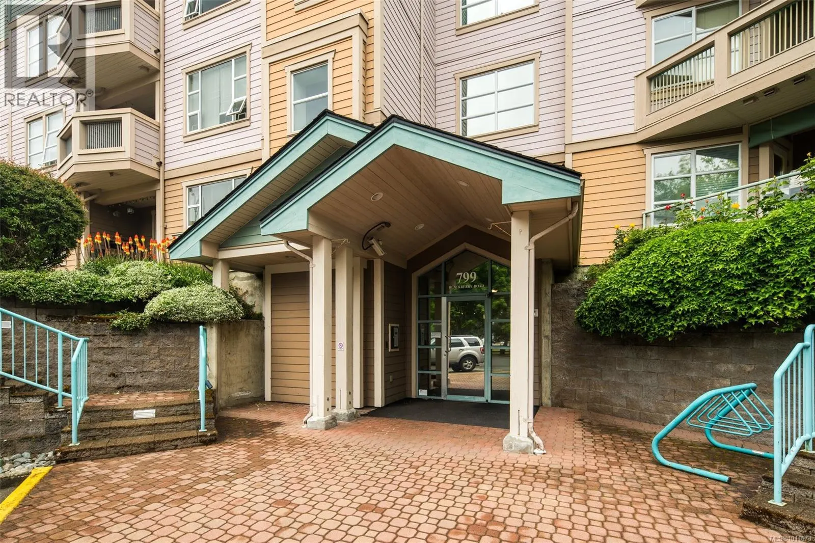 306 799 Blackberry Rd