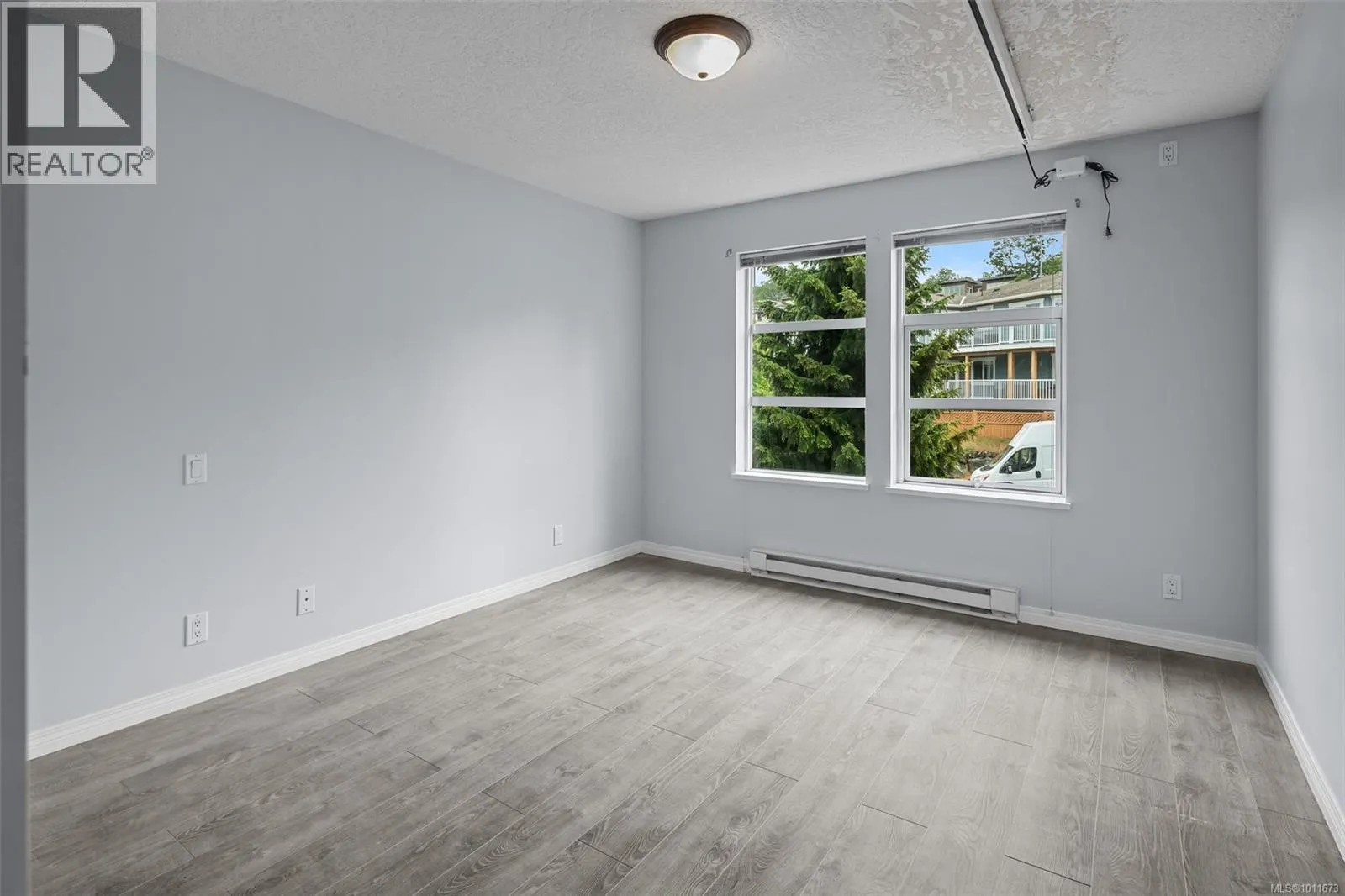 306 799 Blackberry Rd