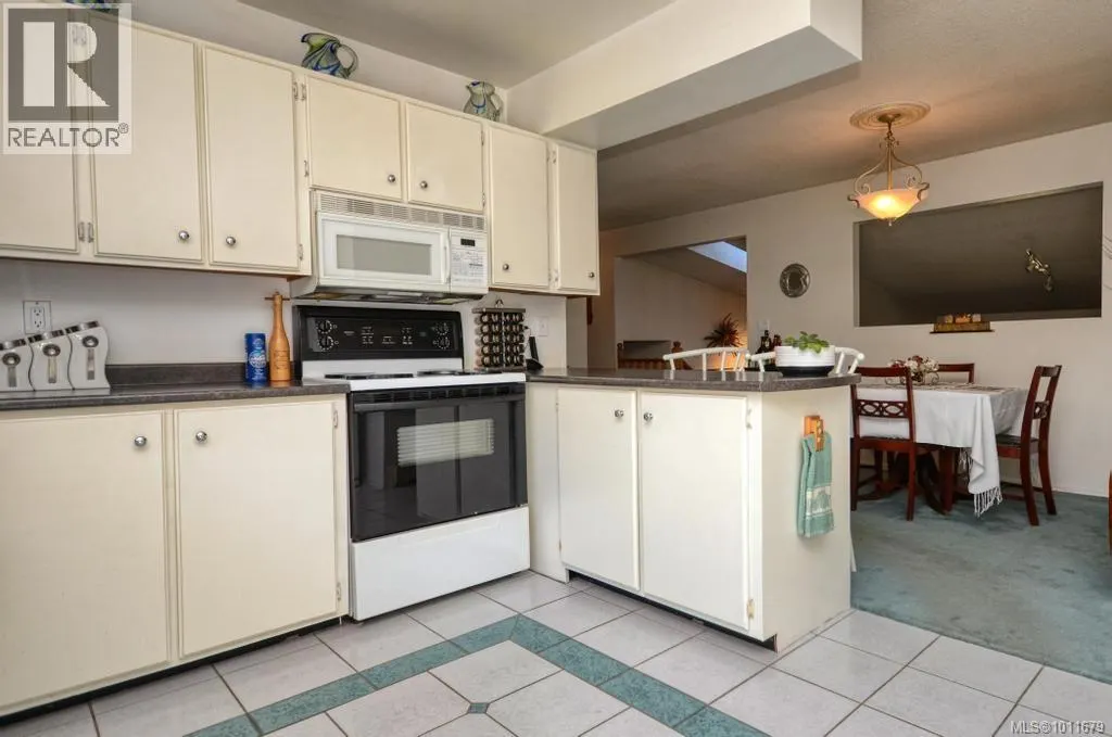 2540 Toth Pl