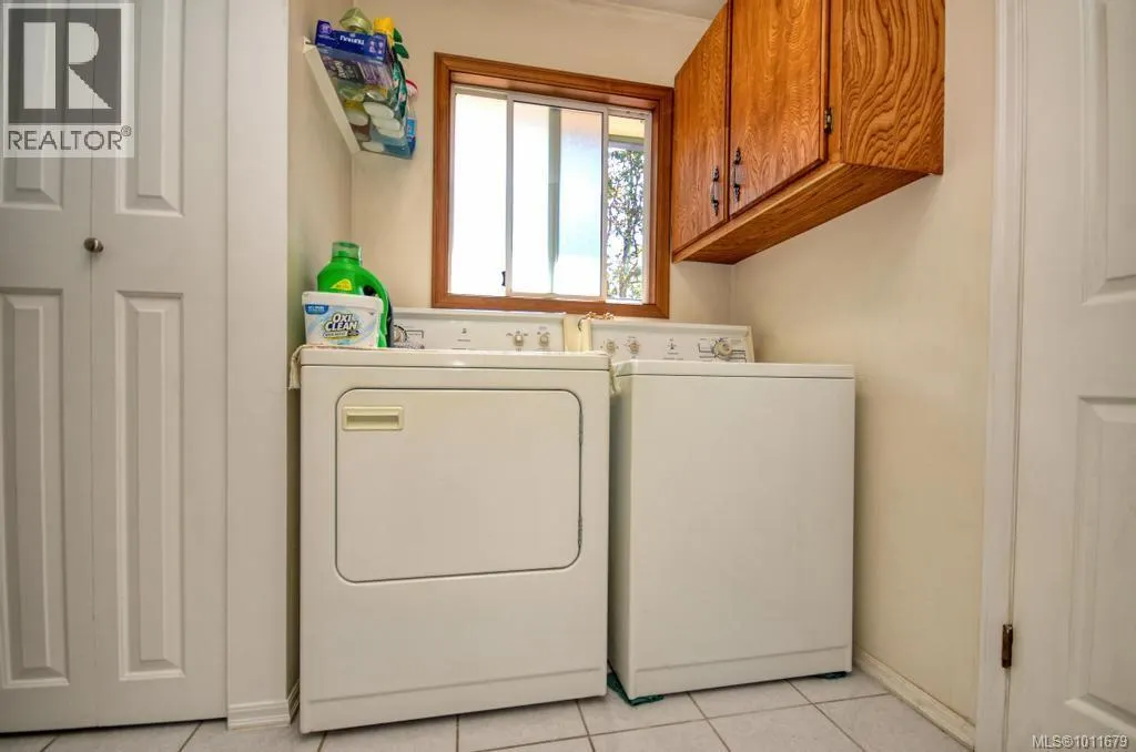 2540 Toth Pl