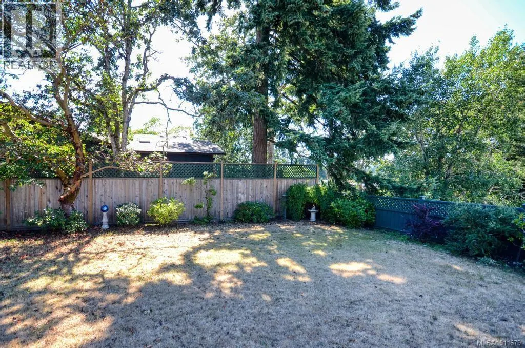 2540 Toth Pl