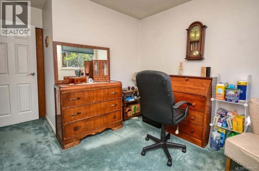 2540 Toth Pl