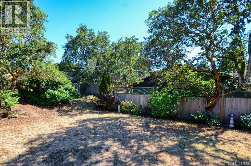 2540 Toth Pl