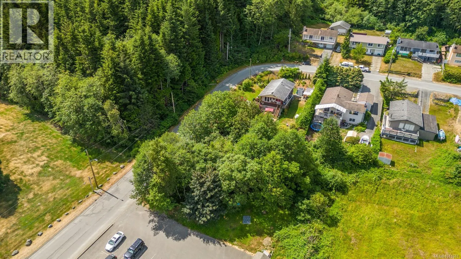 581 MacMillan Dr
