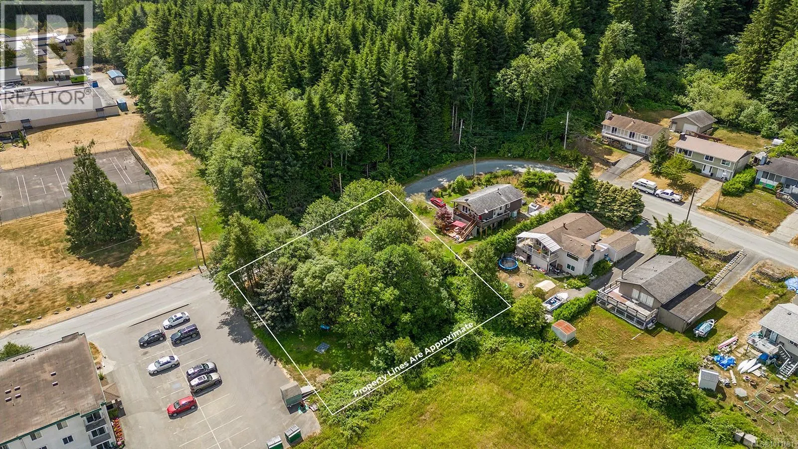 581 MacMillan Dr