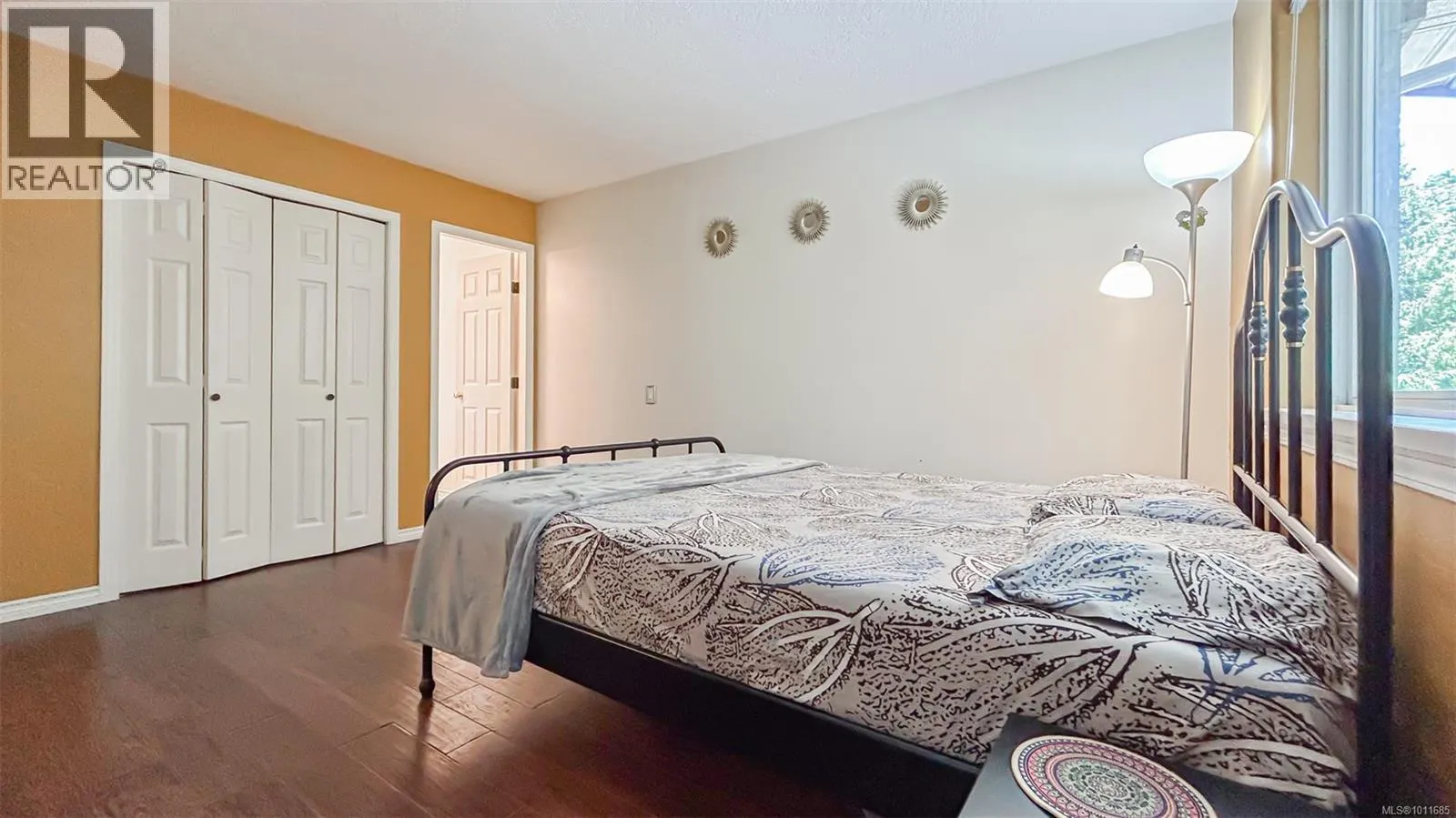 1988 McTavish Rd