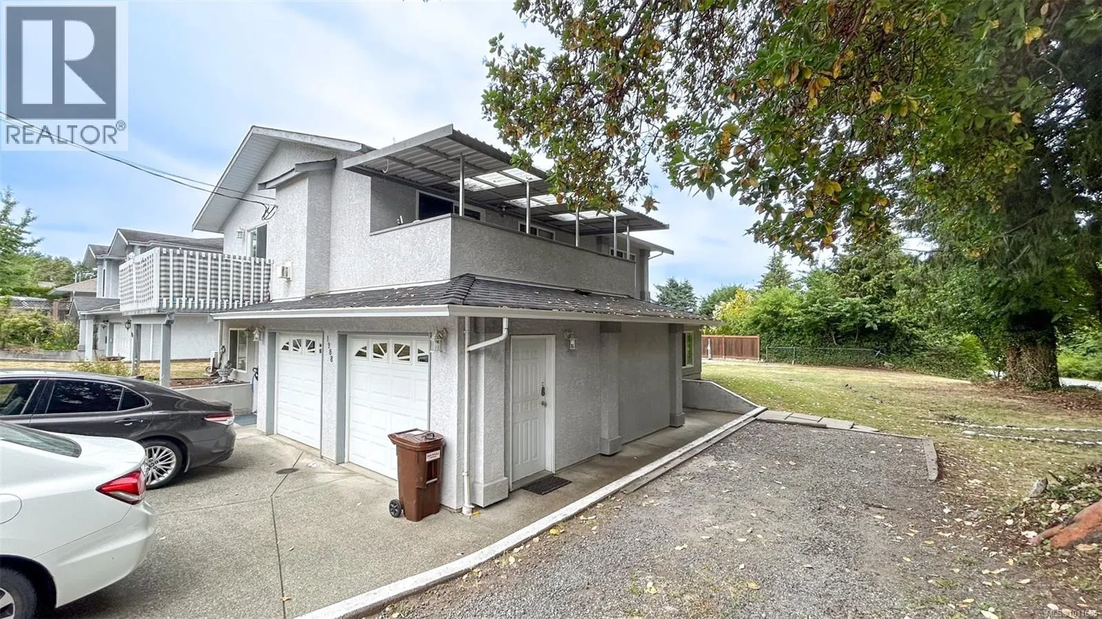 1988 McTavish Rd