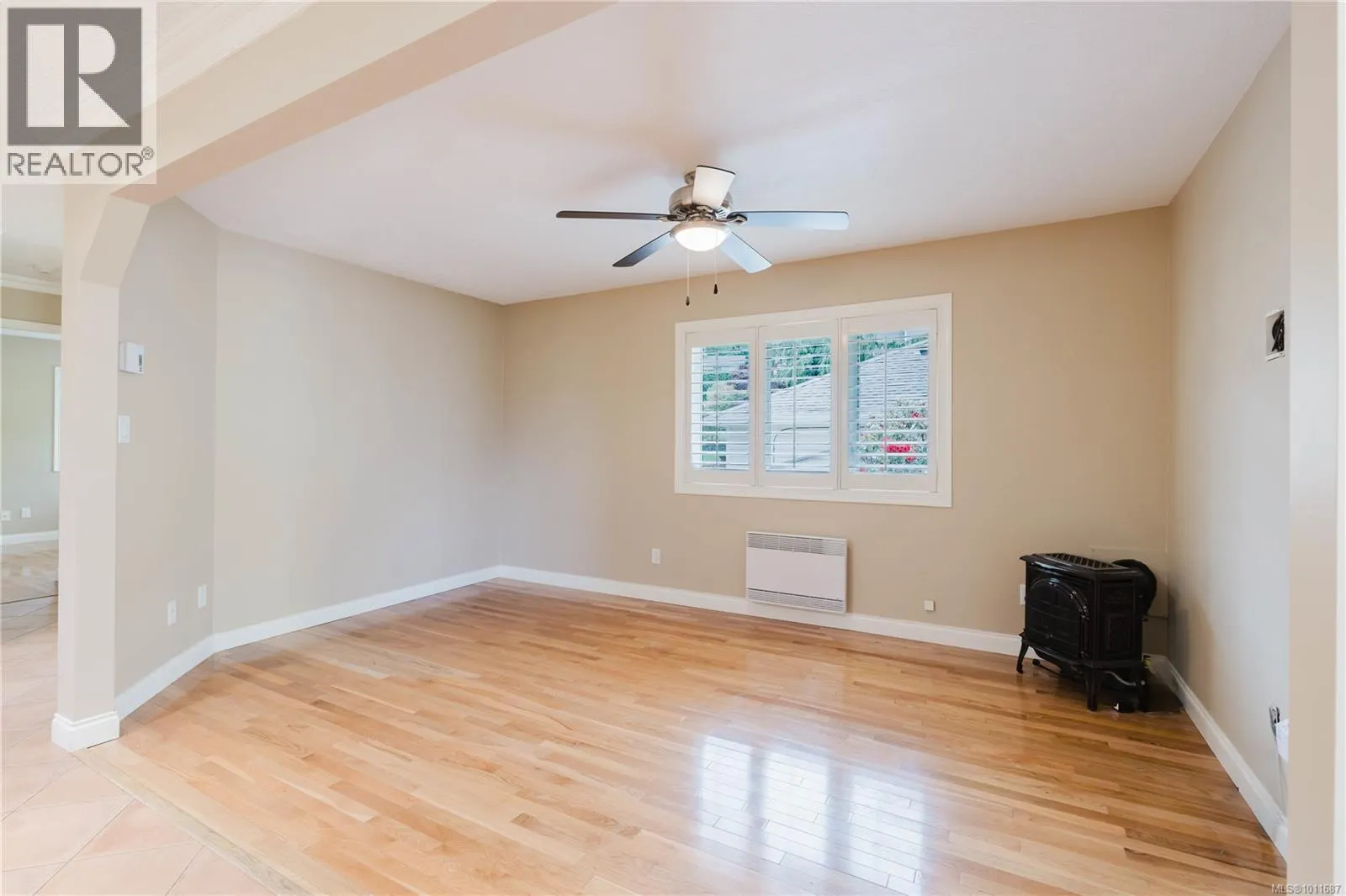 6912 Bayside Pl