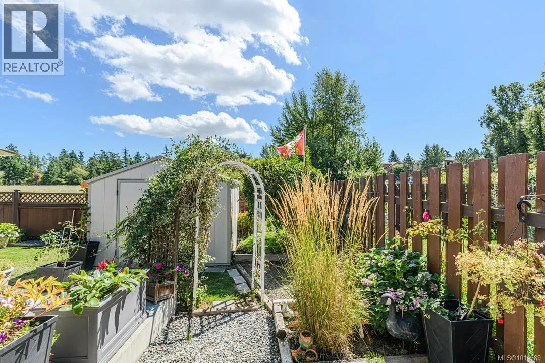 128 Paddock Pl
