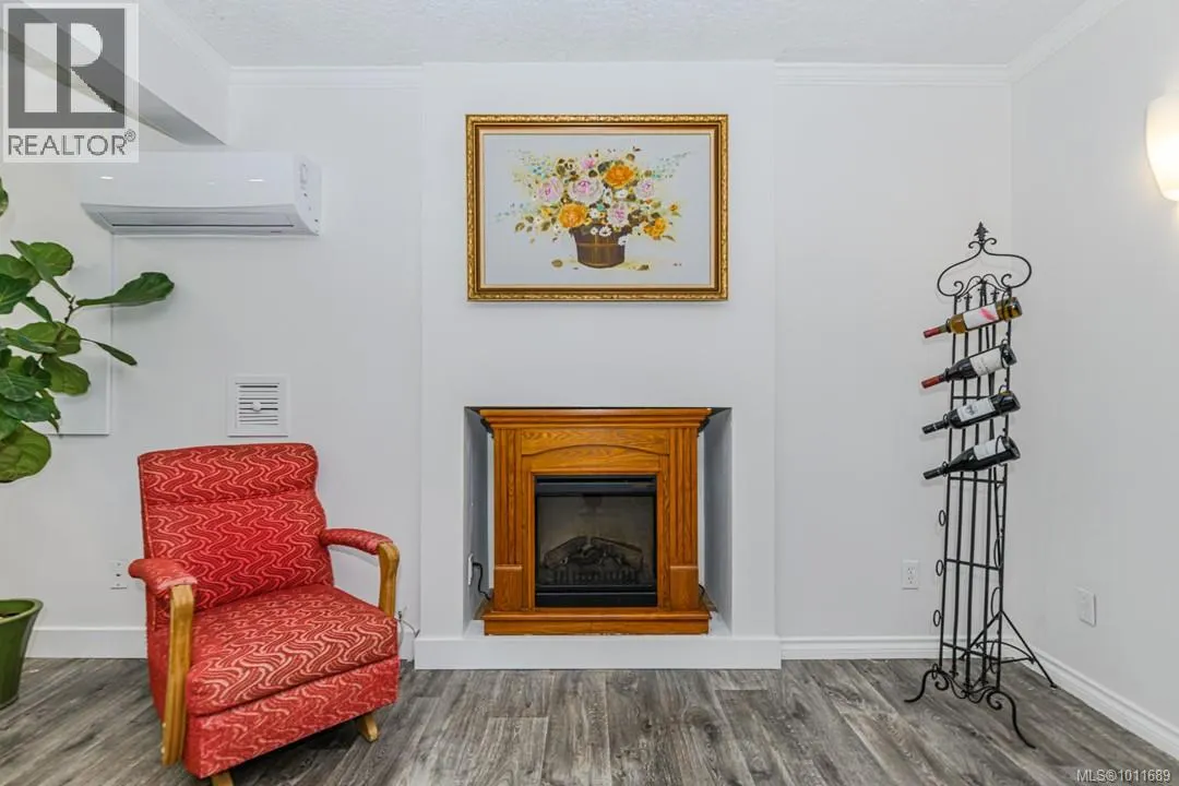 128 Paddock Pl
