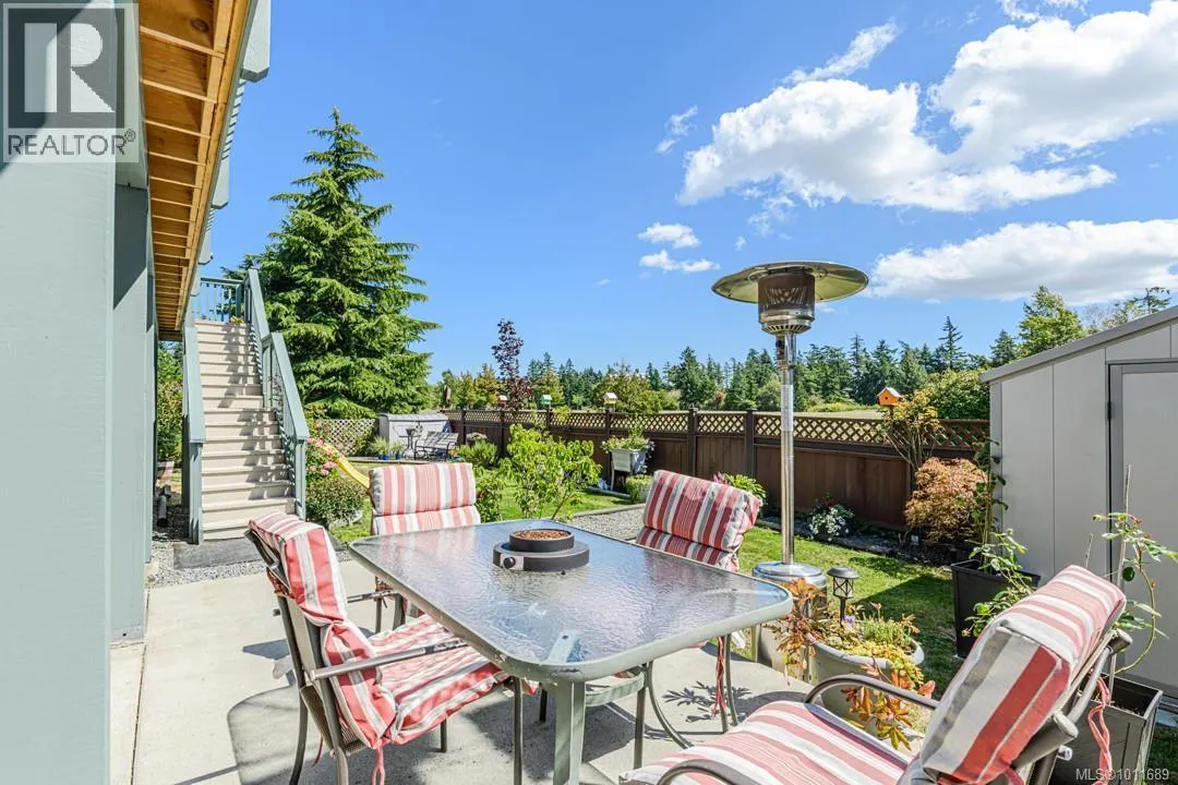128 Paddock Pl