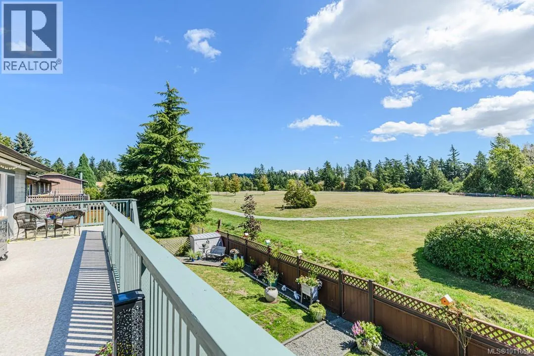 128 Paddock Pl