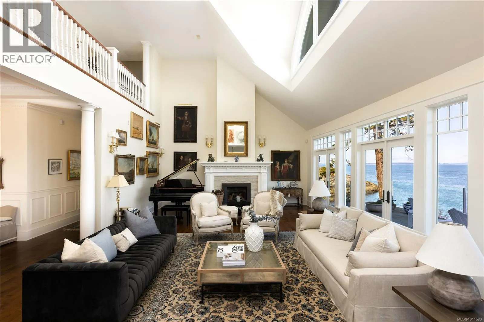 2600 Queenswood Dr