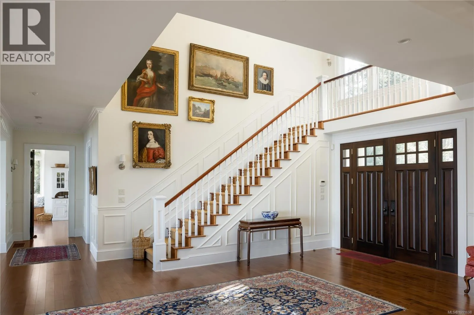 2600 Queenswood Dr