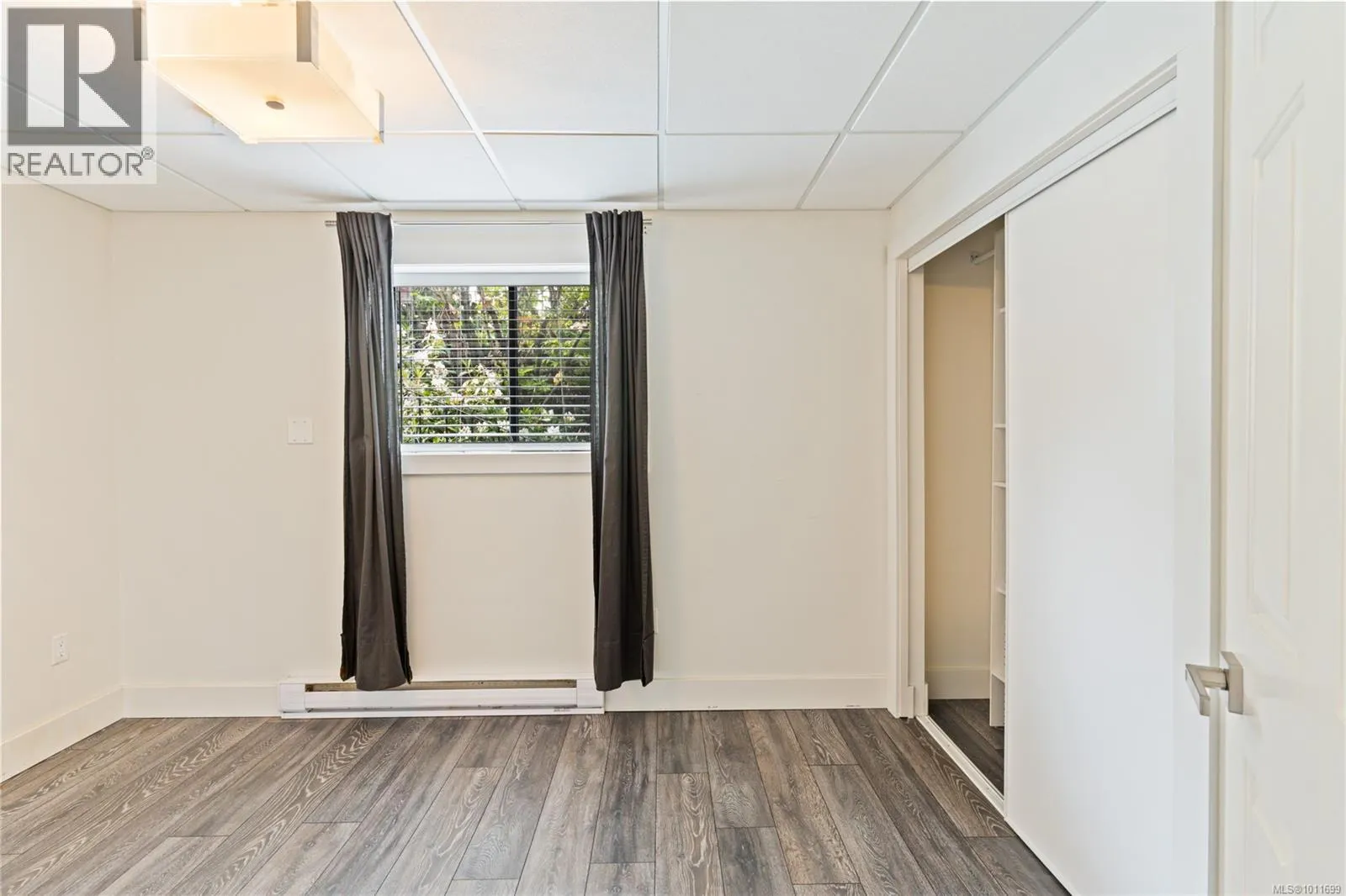 8853 Park Pacific Terr
