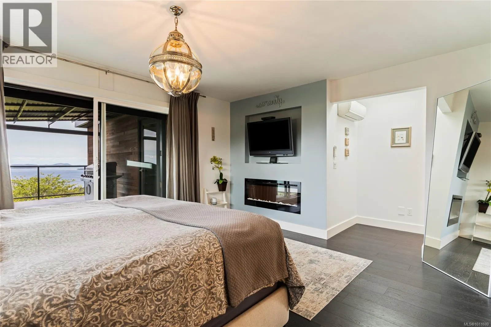 8853 Park Pacific Terr