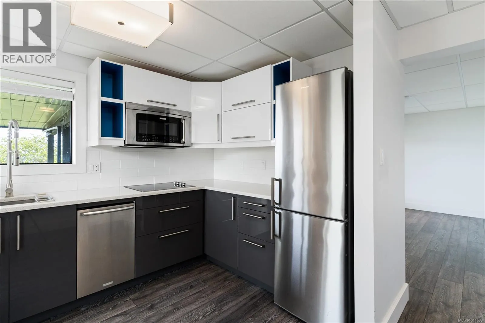 8853 Park Pacific Terr