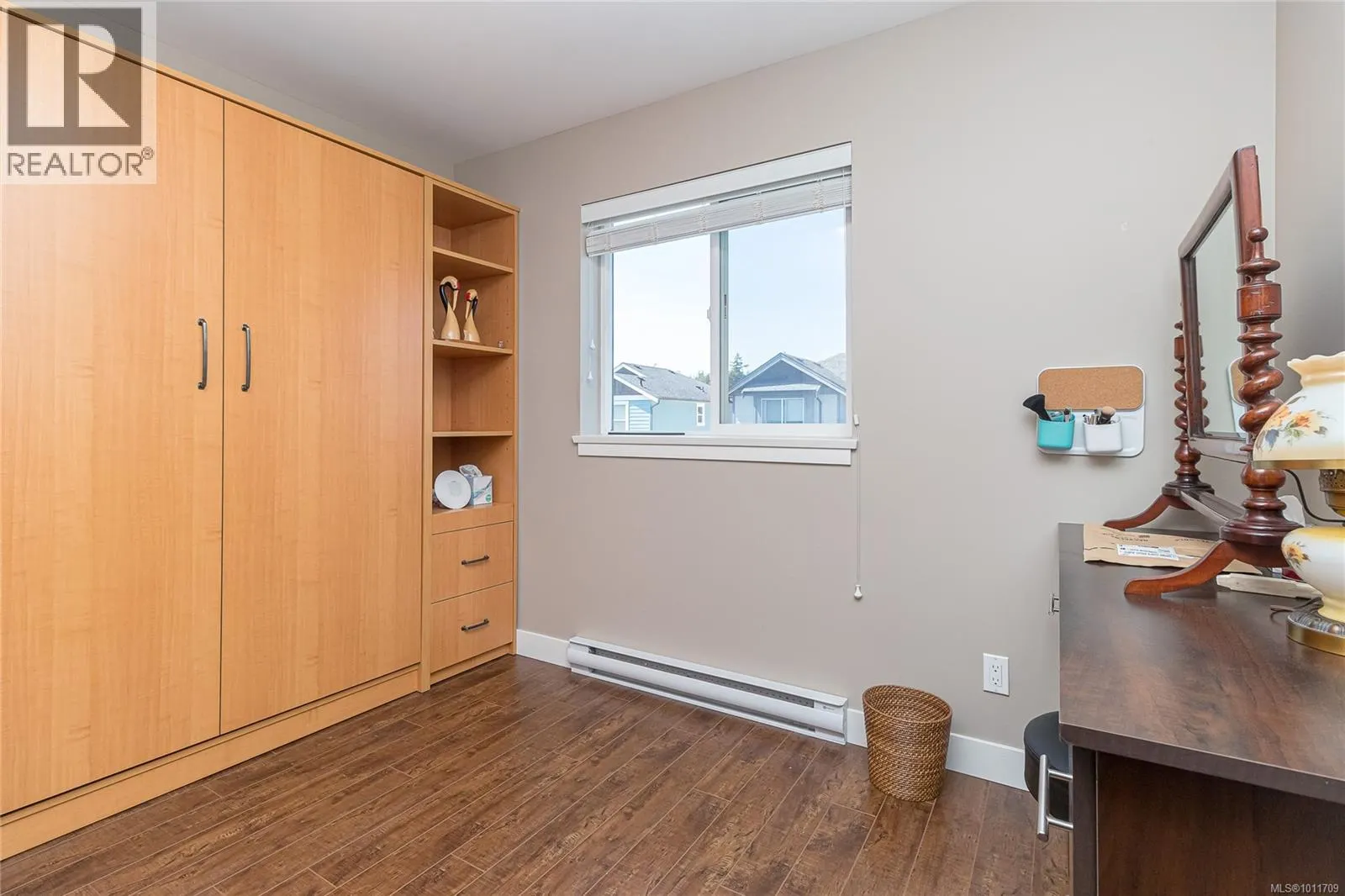 3331 Merlin Rd