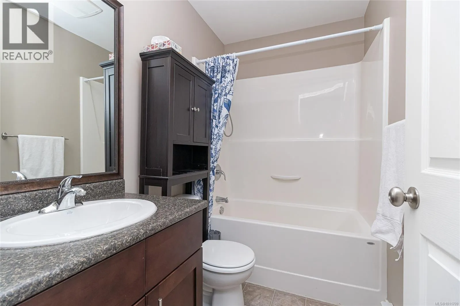 3331 Merlin Rd