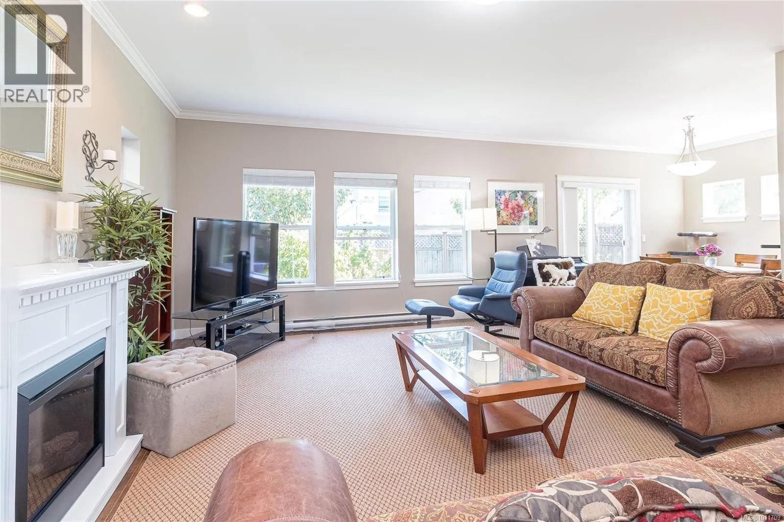 3331 Merlin Rd
