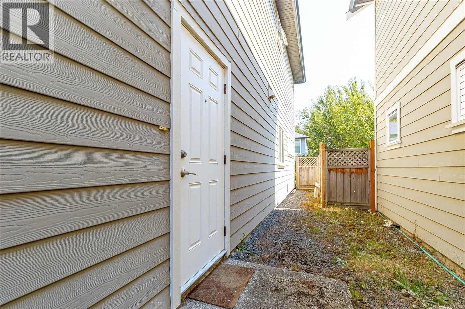 3331 Merlin Rd