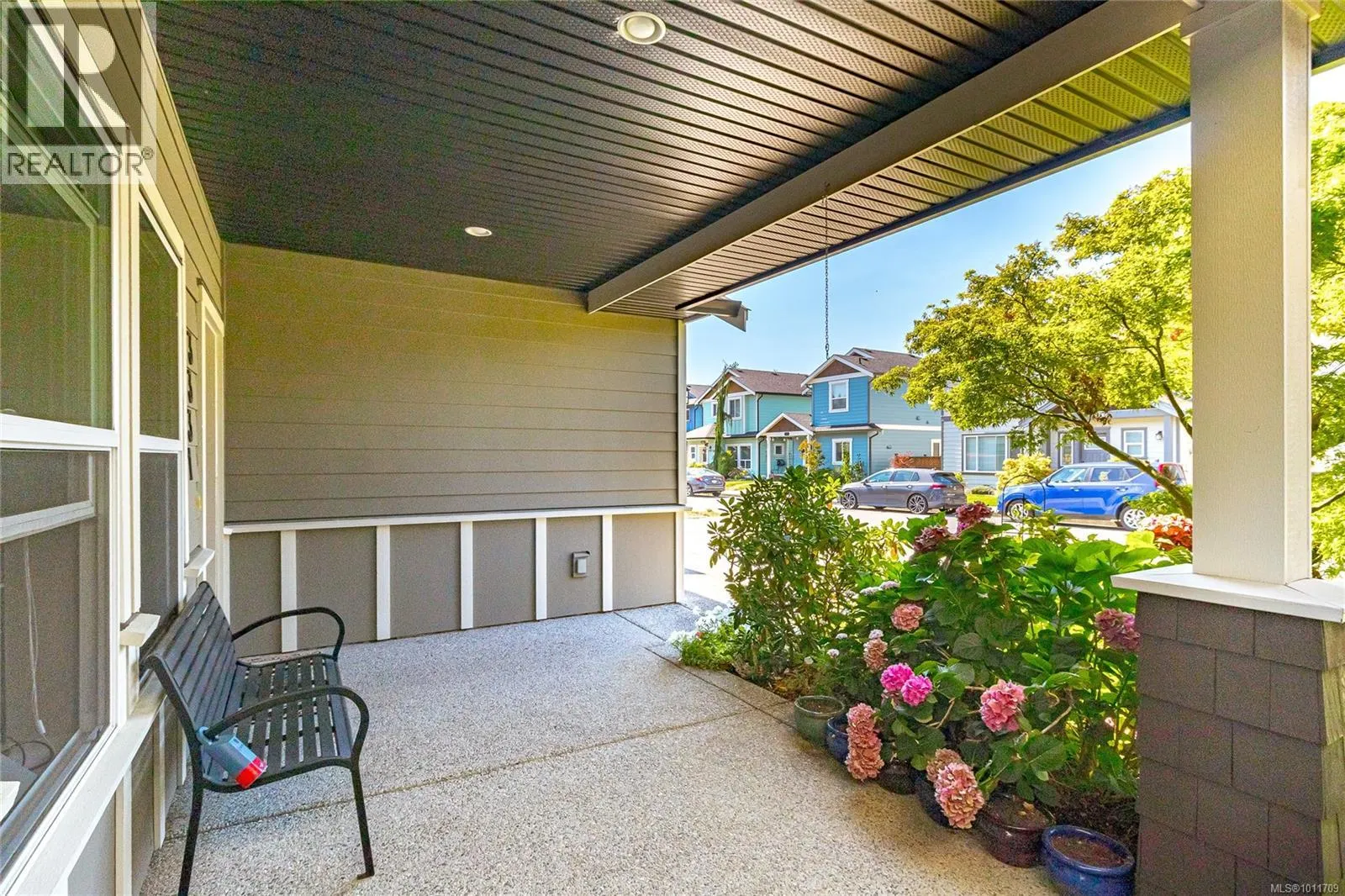 3331 Merlin Rd