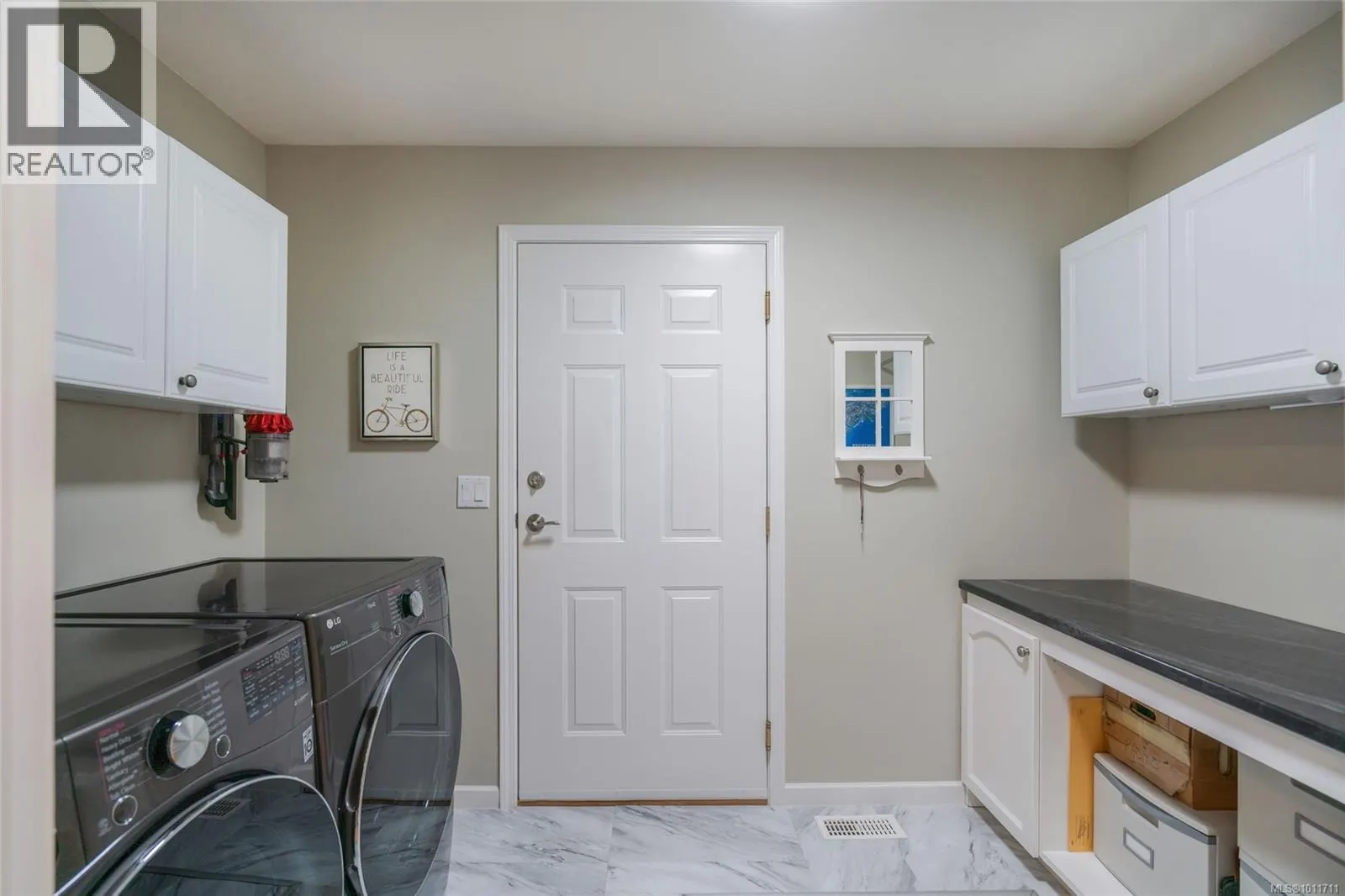 659 Windward Way