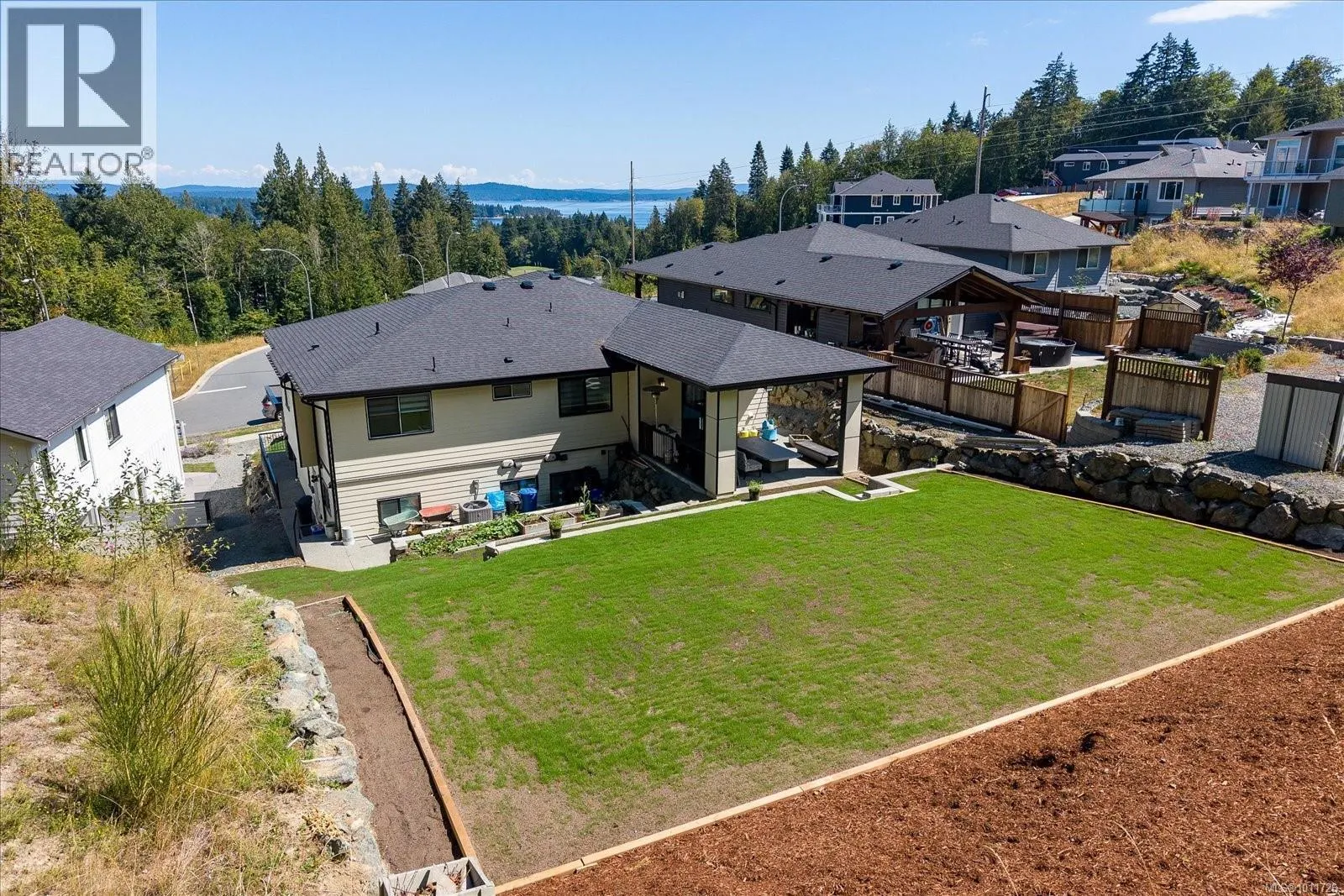 405 Colonia Dr S