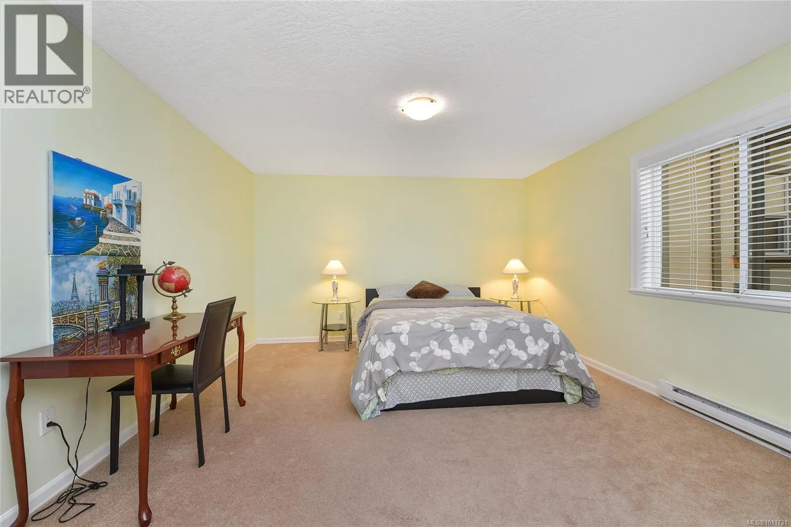 2110 Bishops Gate