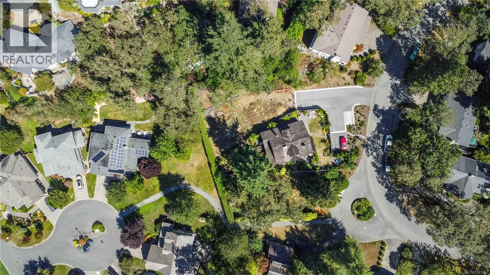 929 Woodhall Dr