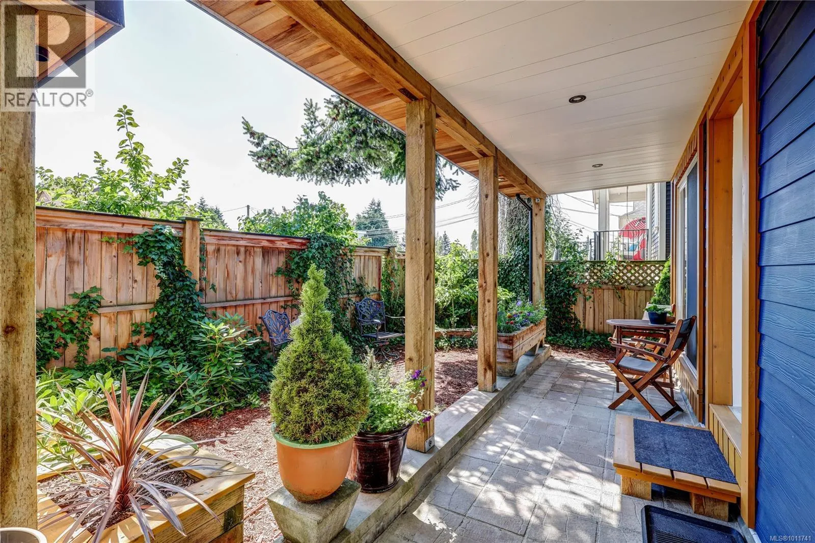 93 Ashlar Ave