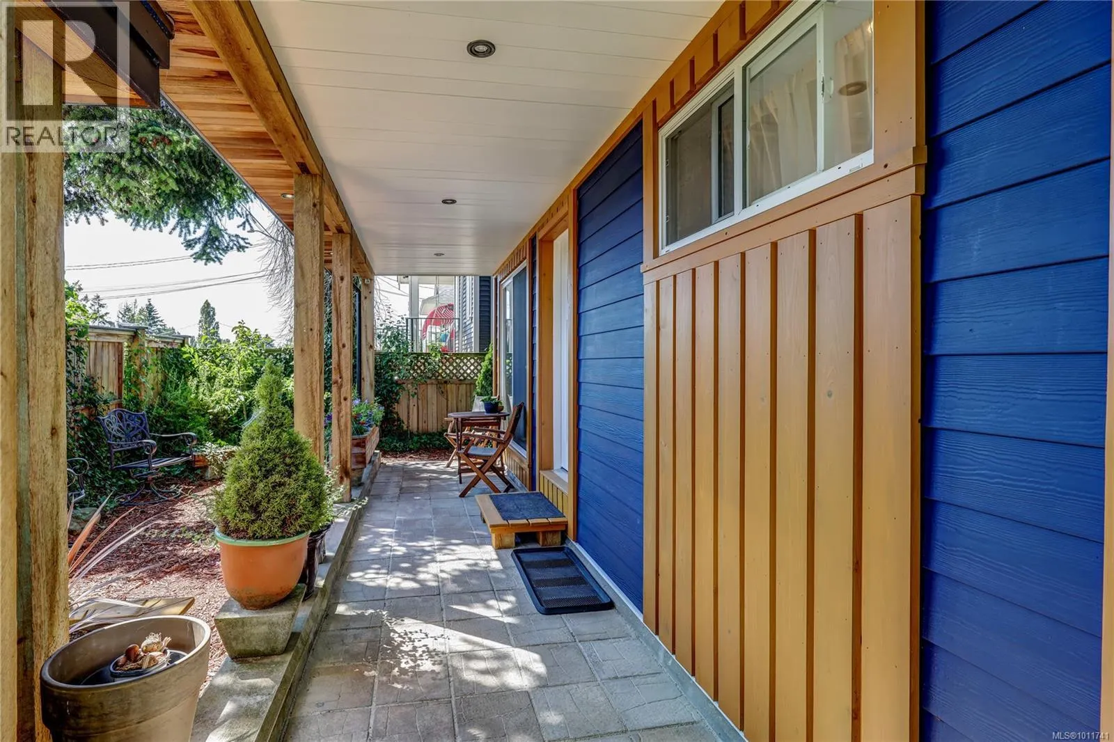 93 Ashlar Ave
