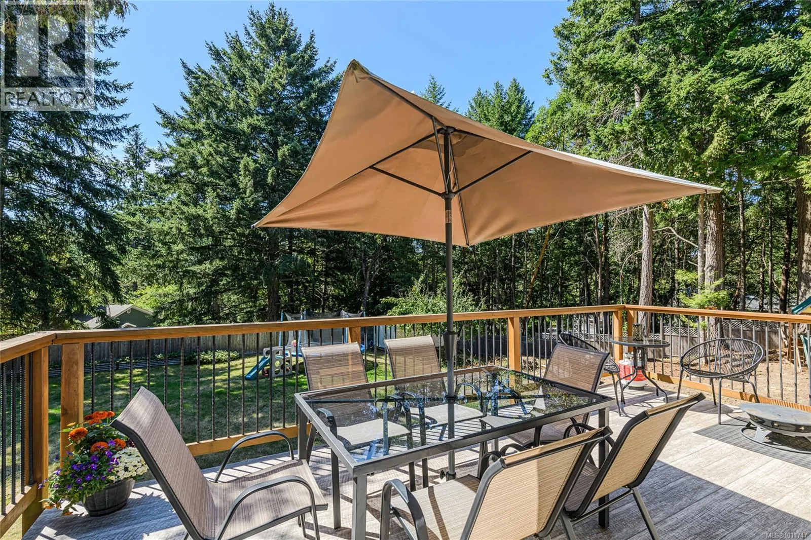 210 Wildwood Cres