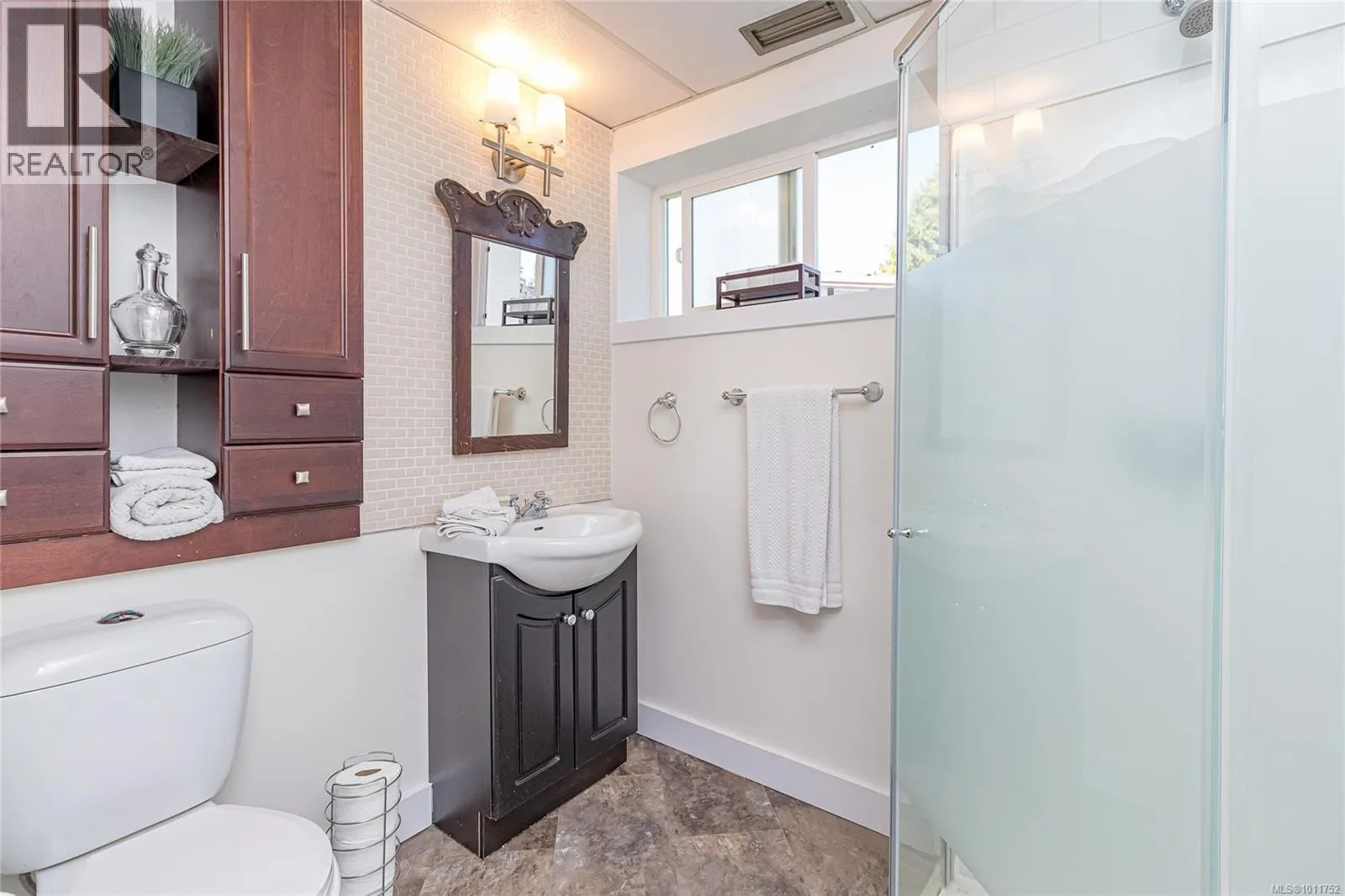 1872 Valleyview Pl
