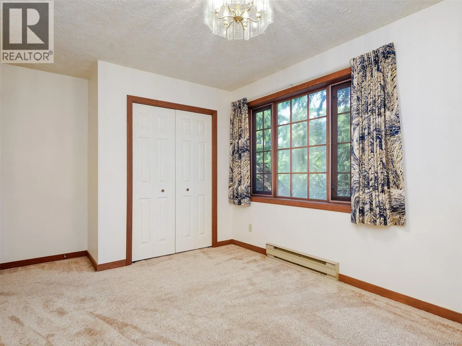 2565 Annabern Cres