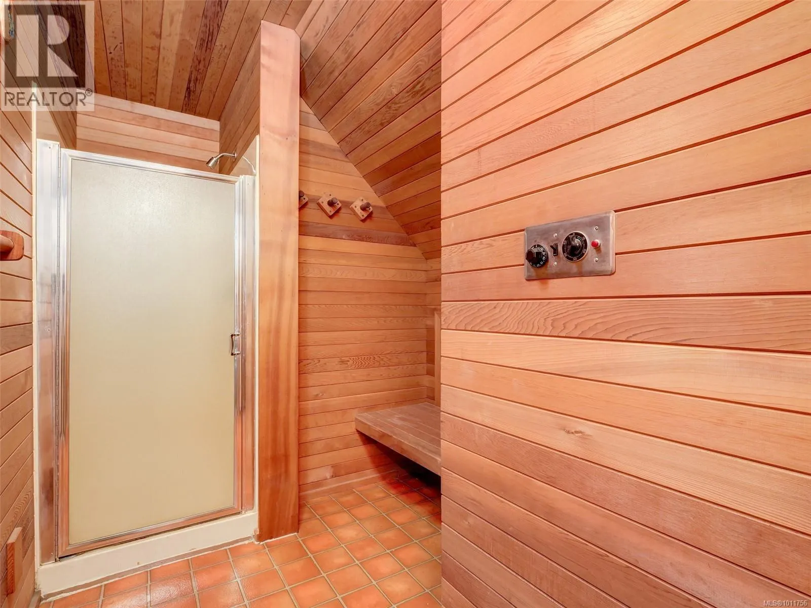 2565 Annabern Cres