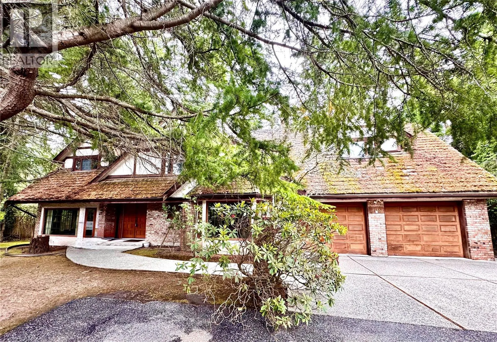 2565 Annabern Cres