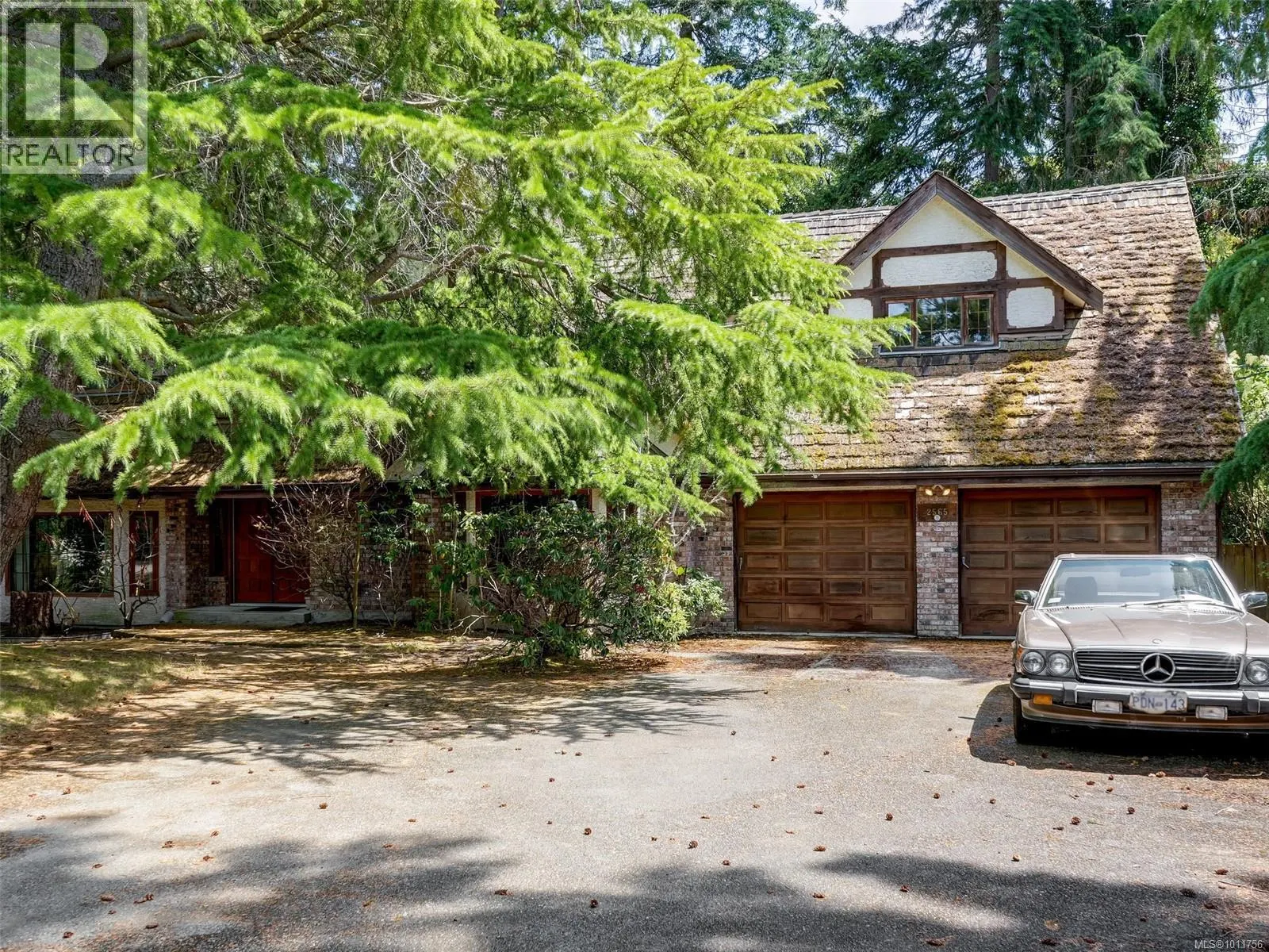 2565 Annabern Cres