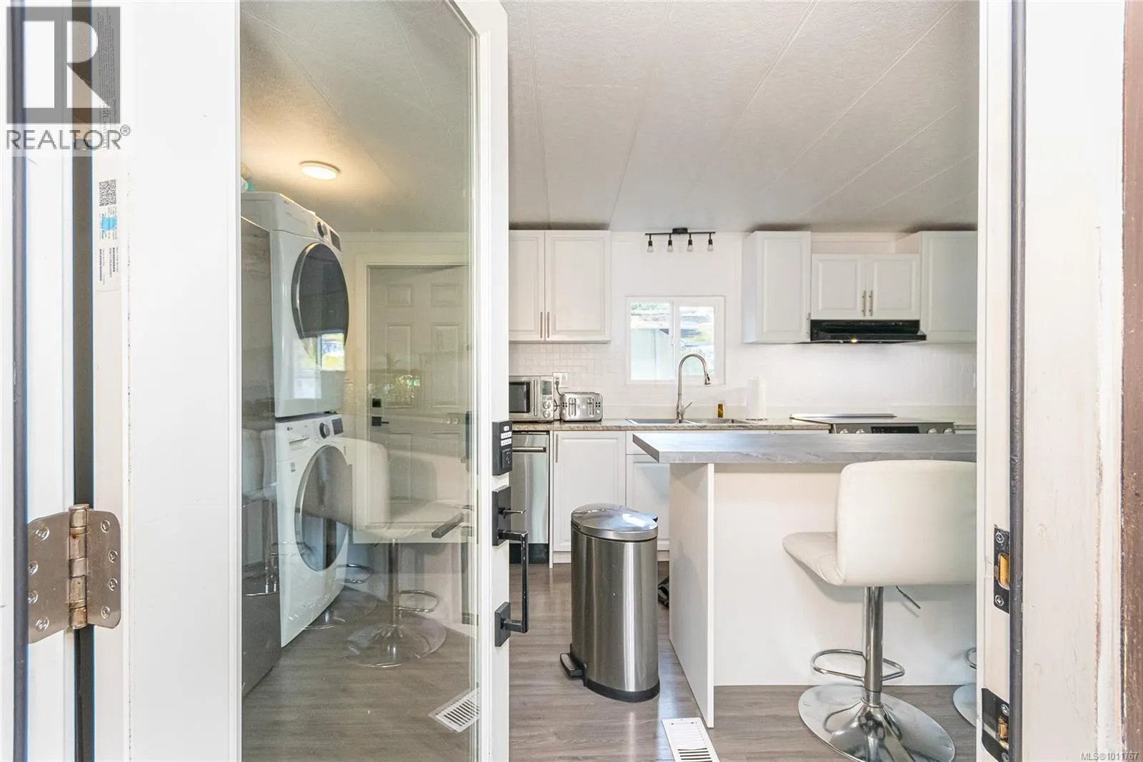 52 2817 Sooke Lake Rd