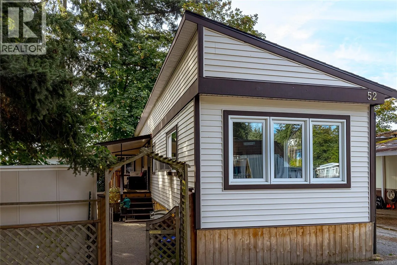 52 2817 Sooke Lake Rd