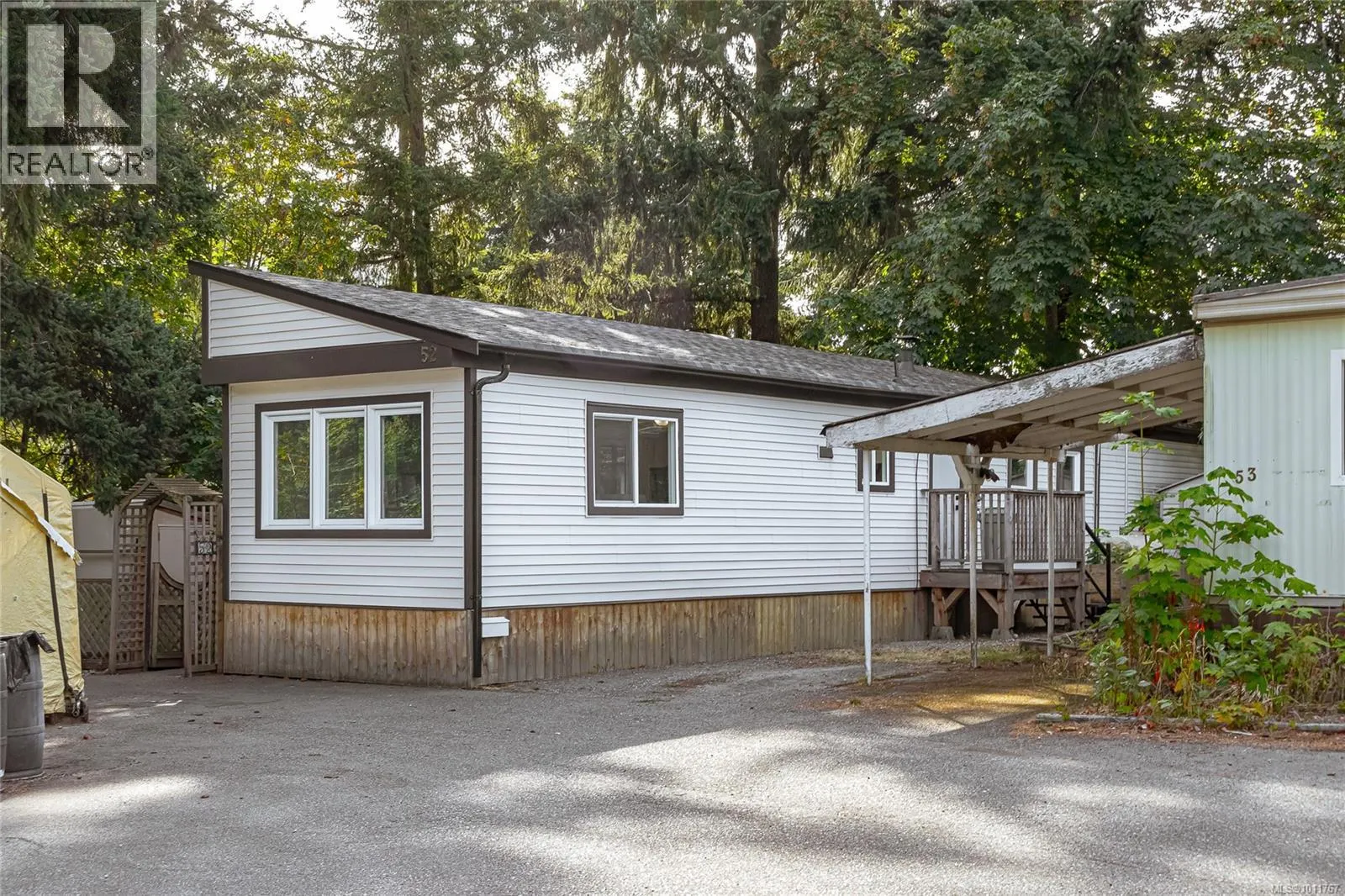52 2817 Sooke Lake Rd