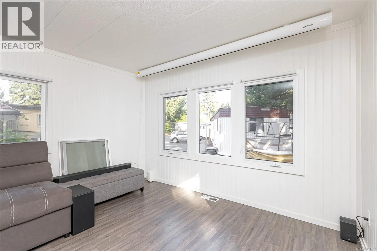 52 2817 Sooke Lake Rd