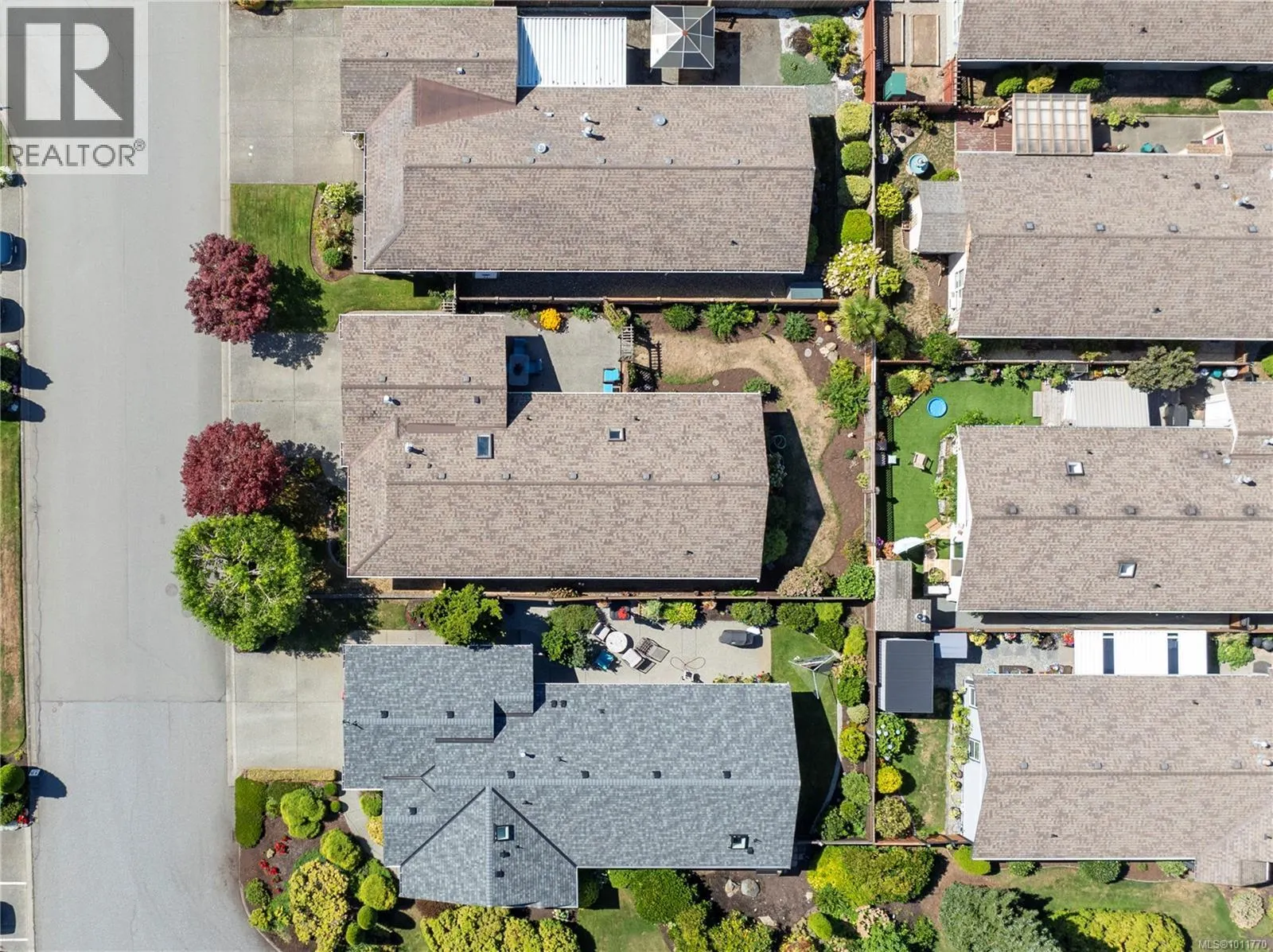 3954 Magnolia Dr